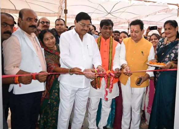 महतारी सदन महिलाओं की आर्थिक समृद्धि और समरसता की नई पहचान बनेगी: मंत्री दयाल दास बघेल