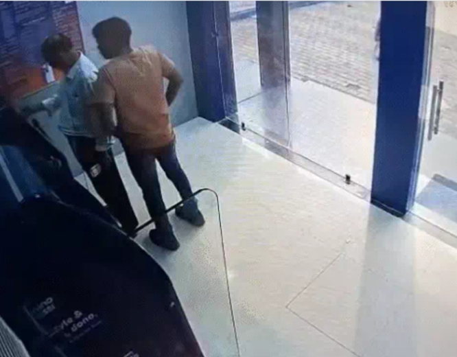 ATM धोखाधड़ी: कांकेर में शातिर ठग ने जुटाई जानकारी, खाते से निकाले ₹27,500