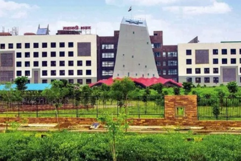 छत्तीसगढ़ में प्रशासनिक फेरबदल: नए मुख्य सचिव विकासशील के पदभार संभालते ही 14 IAS अधिकारियों के प्रभार बदले