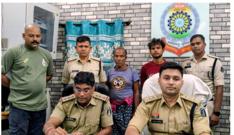 दोहरे हत्याकांड का चंद घंटों में हुआ खुलासा… बेटा निकला हत्यारा
