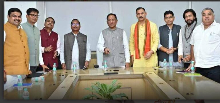 छत्तीसगढ़ रजत जयंती पर विशेष लेख :सुशासन की नई पहल: समयबद्ध छात्रवृत्ति से शिक्षा की राह हुई आसान