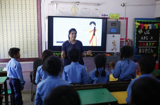 बिलासपुर में ‘स्मार्ट टीवी’ से शिक्षा में क्रांति: 1100 स्कूलों को मिलेगा लाभ