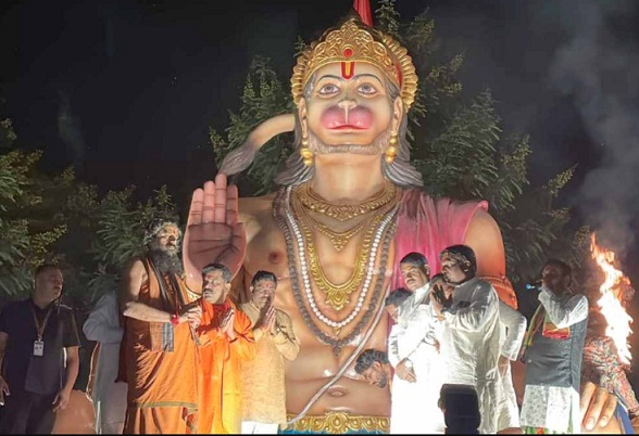 उपमुख्यमंत्री विजय शर्मा ने किया ‘हनुमंत वाटिका’ का लोकार्पण: आस्था, संस्कृति और स्वच्छता का नया केंद्र बना कवर्धा का हृदय स्थल