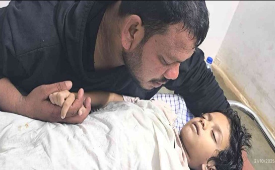 मौत का ‘हाईटेंशन’ जाल: 8 वर्षीय मासूम की दर्दनाक मौत, लापरवाही पर फूटा आक्रोश – 11 हजार KV तार पर जिम्मेदार मौन