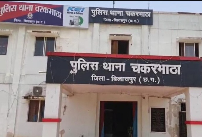 पत्नी ने हसिया से काटा पति का प्राइवेट पार्ट, हालत गंभीर