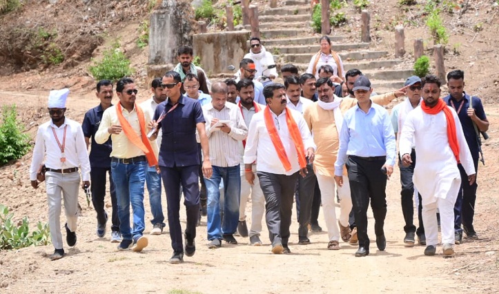 उप मुख्यमंत्री विजय शर्मा ने भोरमदेव कॉरिडोर निर्माण का किया निरीक्षण, बैठक लेकर की प्रगति की गहन समीक्षा