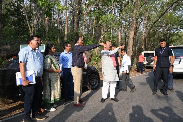 उप मुख्यमंत्री अरुण साव ने 308 करोड़ की लागत से बन रहे केशकाल घाट बायपास रुट का किया निरीक्षण
