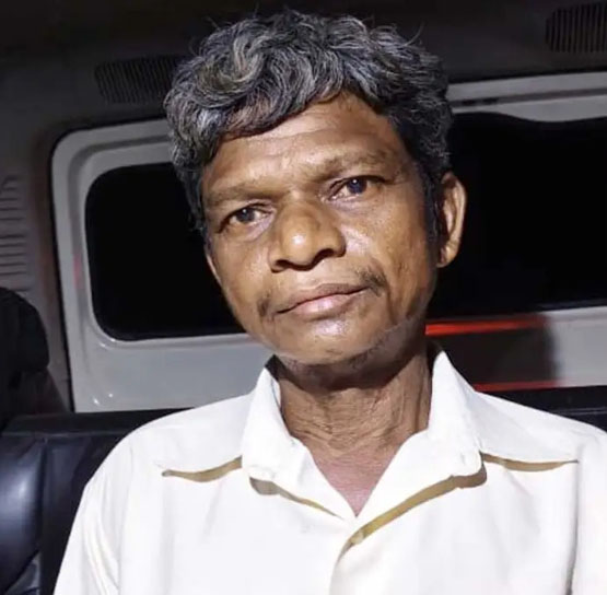 21 साल की फरारी का अंत: पैरोल से भागे हत्या के दोषी को दंतेवाड़ा पुलिस ने तेलंगाना से दबोचा