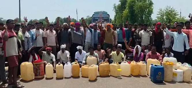 ईंधन की किल्लत से फूटा गुस्सा: कोंडागांव-अमरावती मार्ग पर ग्रामीणों का जोरदार चक्काजाम, 2 घंटे ठप रहा आवागमन