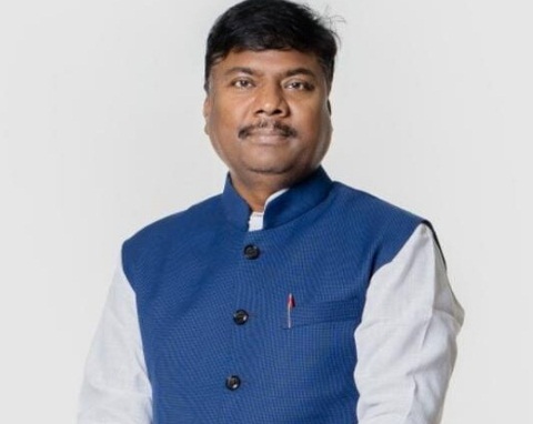 रायपुर में सियासी घमासान: “गुलाब की राह के बाद अब दारू से धोएं पैर”, राहुल गांधी के दौरे से पहले मंत्री केदार कश्यप का कांग्रेस पर बड़ा तंज