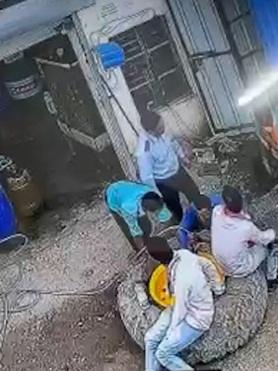 बिलासपुर में दर्दनाक हादसा: हवा भरते समय फटा JCB का टायर; 15 फीट हवा में उछला हेल्पर, मौके पर ही मौत, 3 अन्य गंभीर रूप से घायल