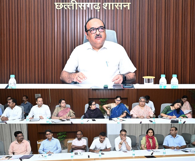 मुख्य सचिव की उच्च स्तरीय समीक्षा बैठक: सभी ऑनलाइन सेवाएं ‘सेवा सेतु’ पर होंगी शिफ्ट, रिक्त पदों और विधानसभा सत्र की तैयारियों पर विशेष जोर