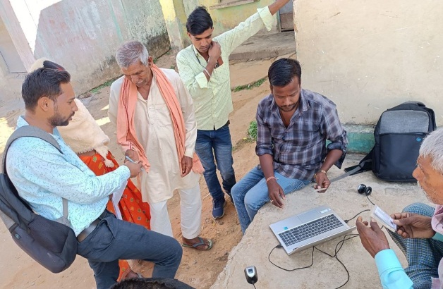 आयुष्मान कार्ड अभियान में बलरामपुर ने हासिल की 92 प्रतिशत से अधिक उपलब्धि