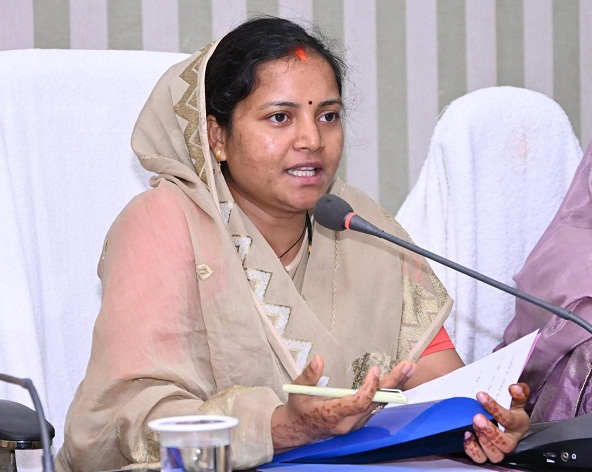 महिला एवं बाल विकास मंत्री लक्ष्मी राजवाड़े ने लिया बड़ा फैसला
