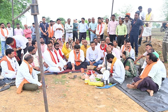 अमलीडीह को मिली विकास कार्य की सौगात, उप मुख्यमंत्री विजय शर्मा ने 2 करोड़ की लागत के सड़क निर्माण का किया भूमिपूजन