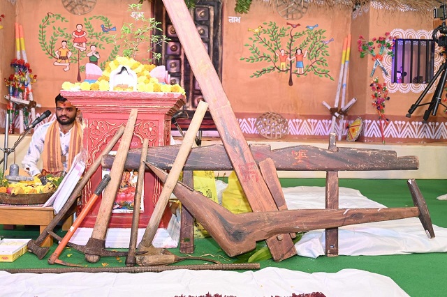 मुंगेली में गूंजेगी हरेली की खुशियां, खेती-किसानी के औजारों की होगी पूजा