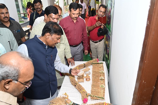 औषधि पौधों की खेती किसानों की आय बढ़ाने का प्रभावी माध्यम: वन मंत्री केदार कश्यप