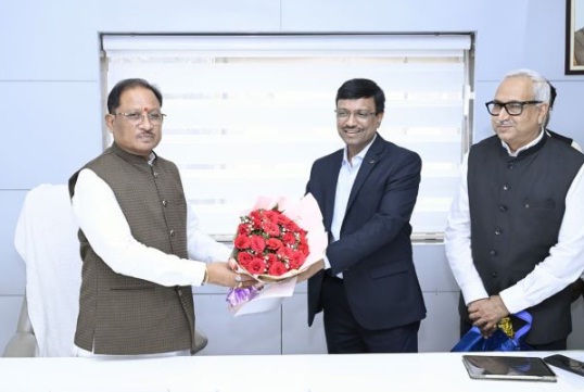 SAIL CMD डॉ. अशोक पंडा ने की मुख्यमंत्री साय से मुलाकात: भिलाई स्टील प्लांट के ₹35,000 करोड़ के मेगा विस्तार के लिए माँगा राज्य सरकार का सहयोग