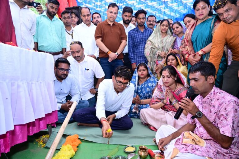 कोड़ातराई में 1.21 करोड़ रुपये की लागत से बनेगा पीएम श्री स्कूल भवन, वित्त मंत्री ओ.पी. चौधरी ने किया भूमिपूजन