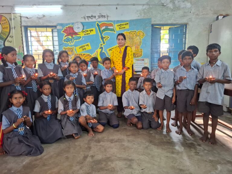 सेवा संकल्प अभियान के अंतर्गत शासकीय प्राथमिक शाला हतबंद में मनाया गया महोत्सव