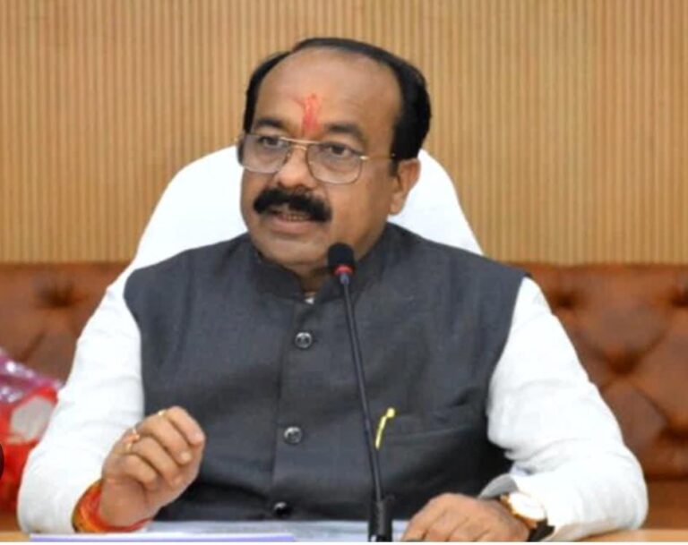 तूफान से क्षतिग्रस्त सड़कें-पुल तत्काल सुधारें, कहीं भी आवाजाही बाधित न हो – अरुण साव
