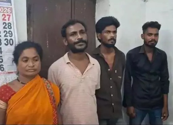 नर्मदा एक्सप्रेस से गांजा तस्करी कर रहे महिला समेत 5 अंतरराज्यीय तस्कर गिरफ्तार, 12.50 लाख का माल जब्त