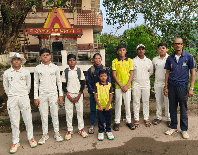 बिलासपुर ट्रायल में सन राइस क्रिकेट सोसायटी मुंगेली के खिलाड़ियों का जलवा: अंडर-19 और अंडर-14 के 15 युवा प्रतिभाओं ने दी चुनौती