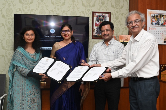 धान की खेती के क्षेत्रफल के सटीक आकलन एवं सत्यापन के लिए खाद्य संचालनालय और CGCOST के बीच एमओयू