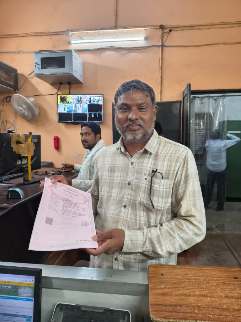 सेवा संकल्प अभियान – रजिस्ट्री हुई और तुरंत हो गया नामांतरण, अजीत राम साहू को नहीं लगाने पड़े तहसील के चक्कर