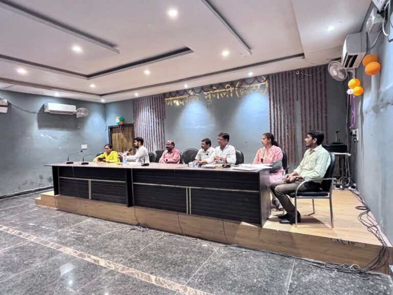 मुंगेली जिले में अब 113 धान उपार्जन केंद्रों में होगी धान खरीदी, तैयारियों को लेकर अधिकारियों की बैठक