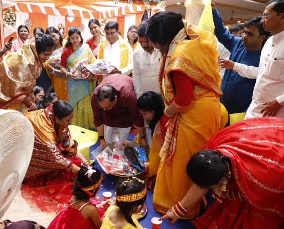 रायपुर में भाजपा महिला मोर्चा ने किया भव्य कन्या पूजन व भोज का आयोजन; प्रदेश की सुख-समृद्धि की कामना