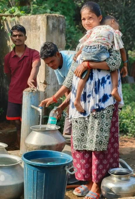 अबूझमाड़ के मुहाने पर विकास की नई सुबह: जल जीवन मिशन ने बदली नारायणपुर के ग्राम कचोरा की तकदीर