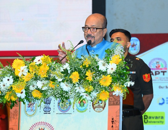 दवाएं सस्ती हों, ग्रामीणों तक पहुंचे इलाज, नकली दवाओं पर लगे रोक- राज्यपाल डेका