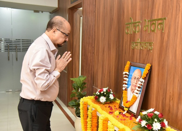 राज्यपाल डेका ने सरदार वल्लभ भाई पटेल की जयंती पर उन्हें किया नमन